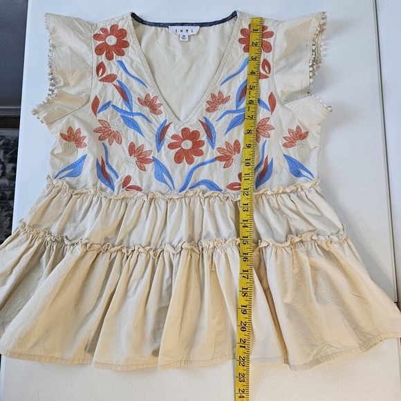 THML Embroidered Floral V-neck Flutter Sleeve Cream Top XS - Picture 10 of 10